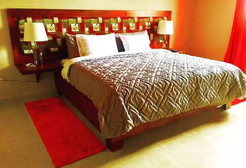 ホテル La Serrania