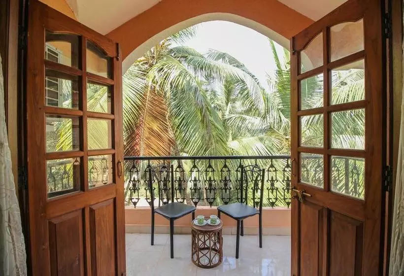ホテル Oyo 10093 Home Pool View 1bhk Calangute