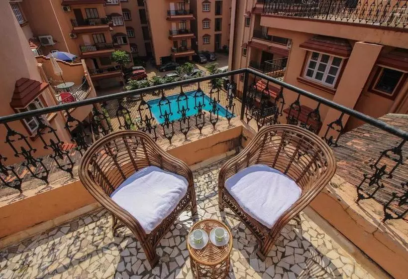 ホテル Oyo 10093 Home Pool View 1bhk Calangute