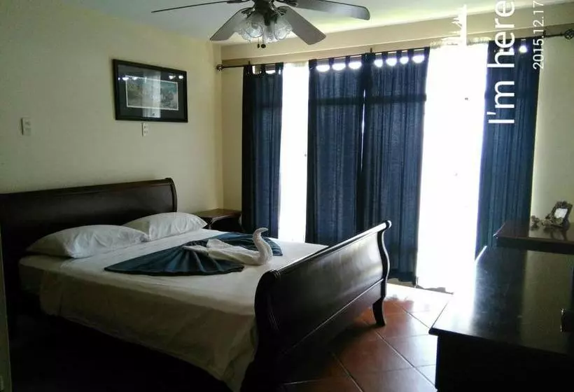 Puerto Carrillo Sunset B&b