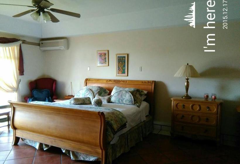 Puerto Carrillo Sunset B&b