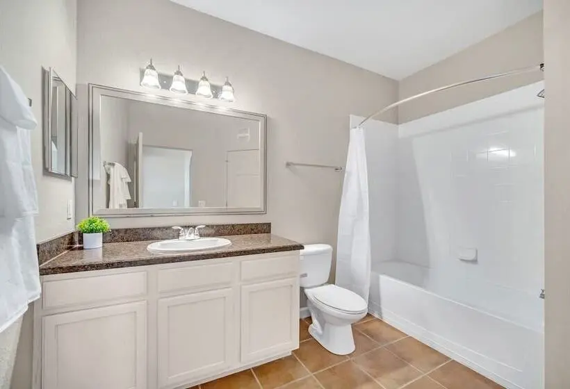 Modern Pet Friendly 2br Condo6 Mins From Disney