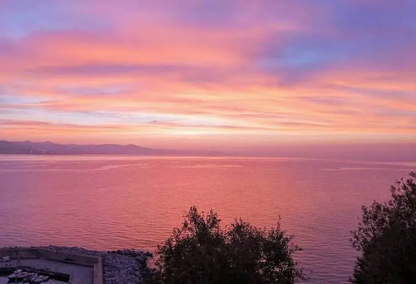 ホテル Hotiday Room Collection   Arenzano