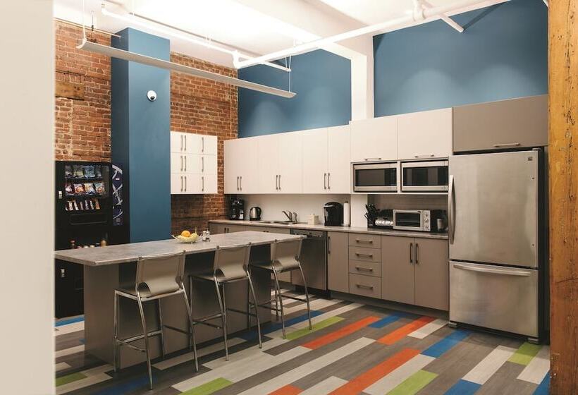 هاستل Granville Hall Residence