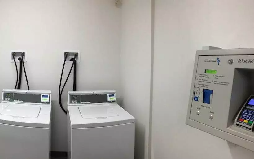 Retkeilymaja Granville Hall Residence