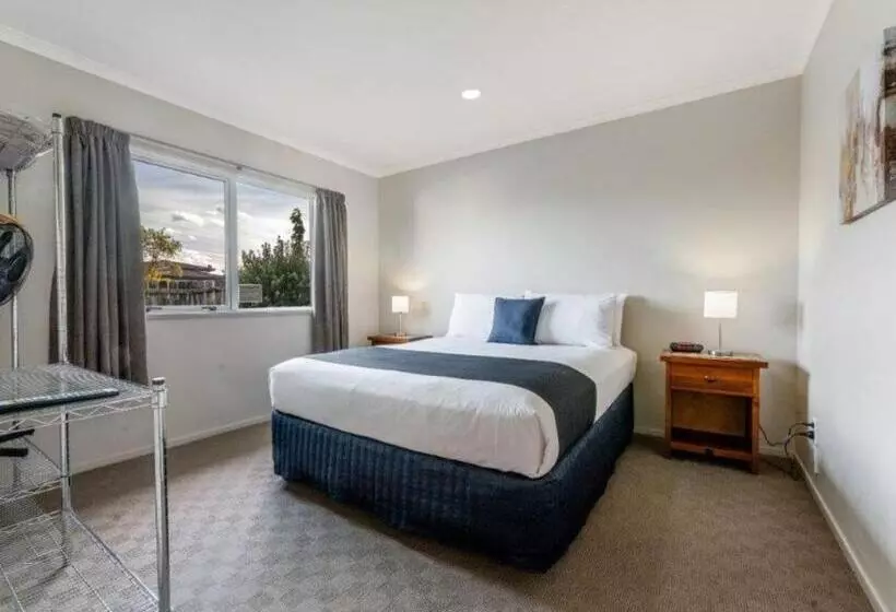 Cottage Park Thermal Motel