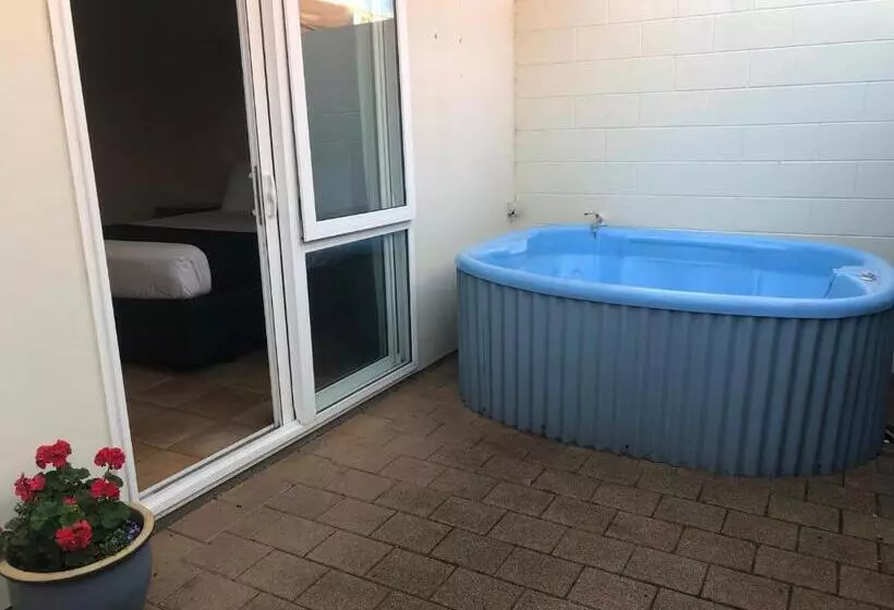 Cottage Park Thermal Motel