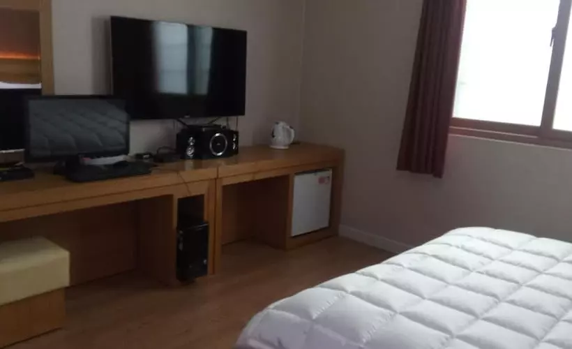 Gyeongju Bulgooksa W Drive In Motel