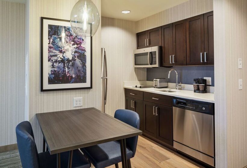 هتل Homewood Suites By Hilton Needham Boston
