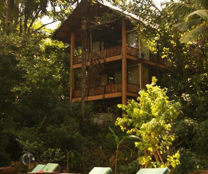 호텔 Jungle Village