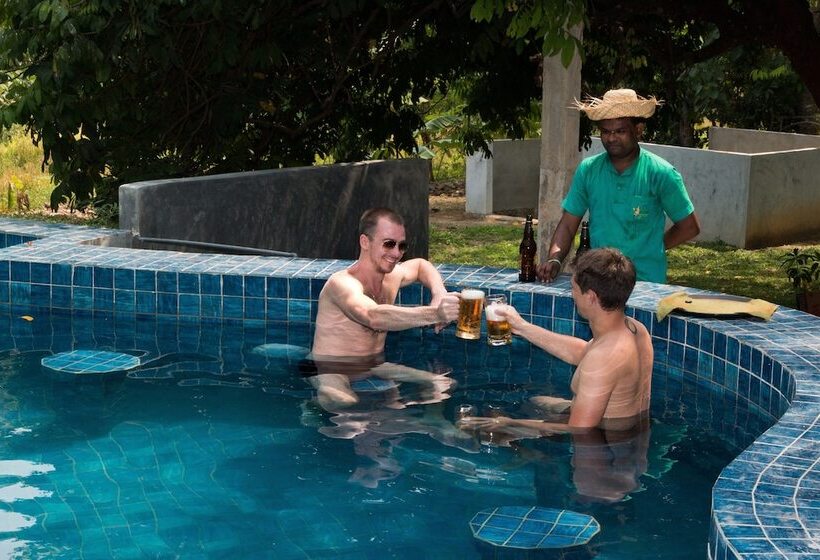 호텔 Jungle Village