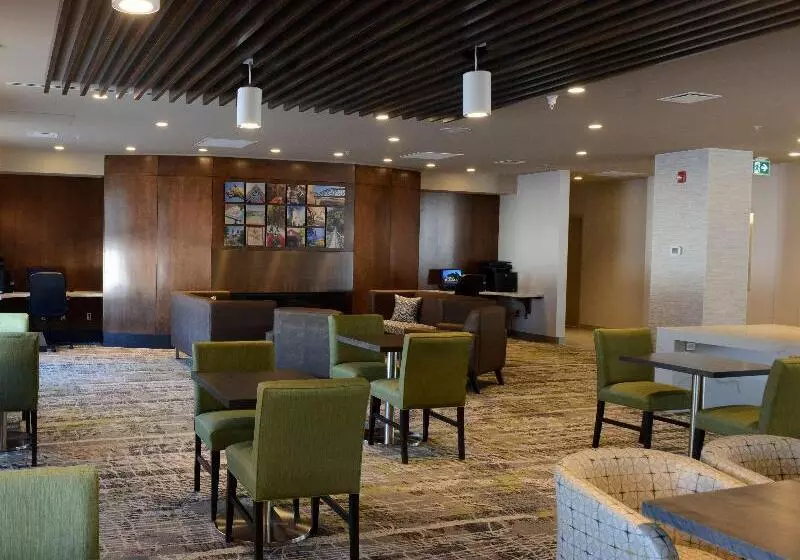 Radisson Kingswood Hotel & Suites, Fredericton