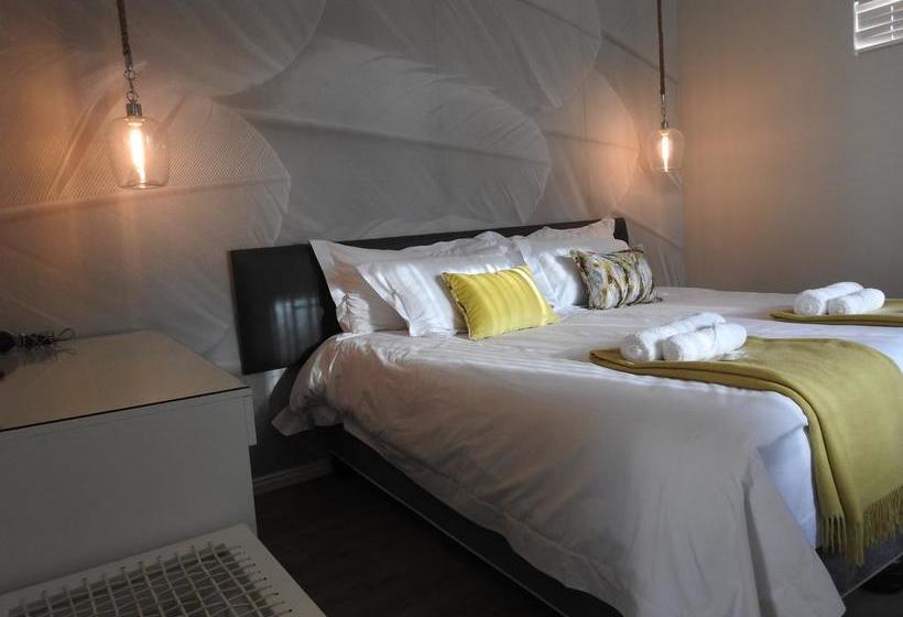 Hotel The Featherbed   Oudtshoorn