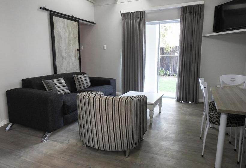 Hotel The Featherbed   Oudtshoorn