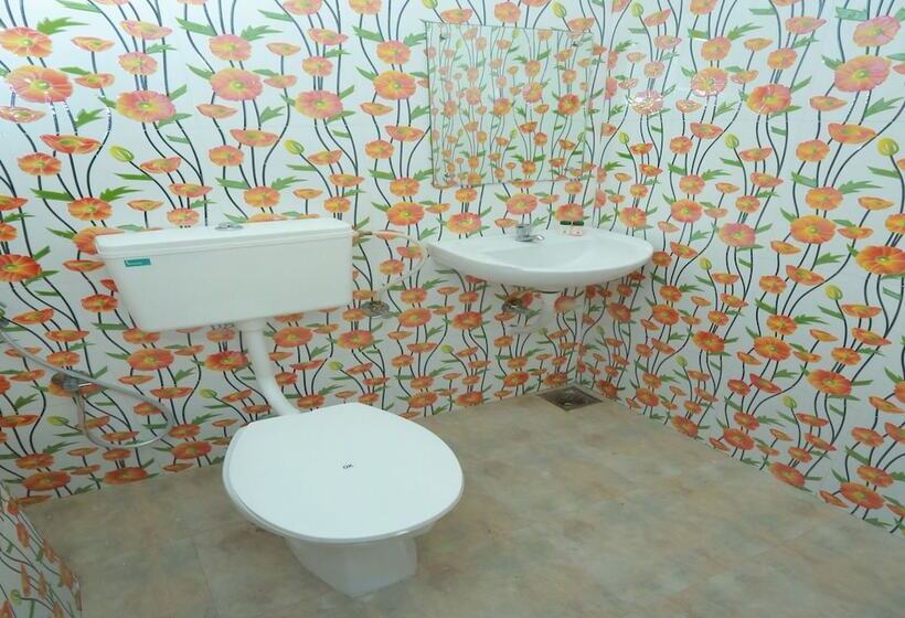 Oyo 10278 Hotel Caprice Residency