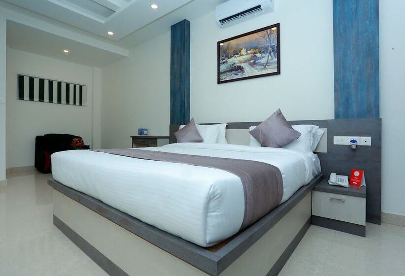 Oyo 10278 Hotel Caprice Residency