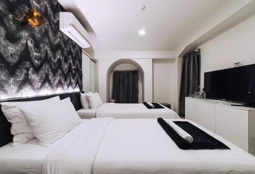 Urbanista Hotel & Bar