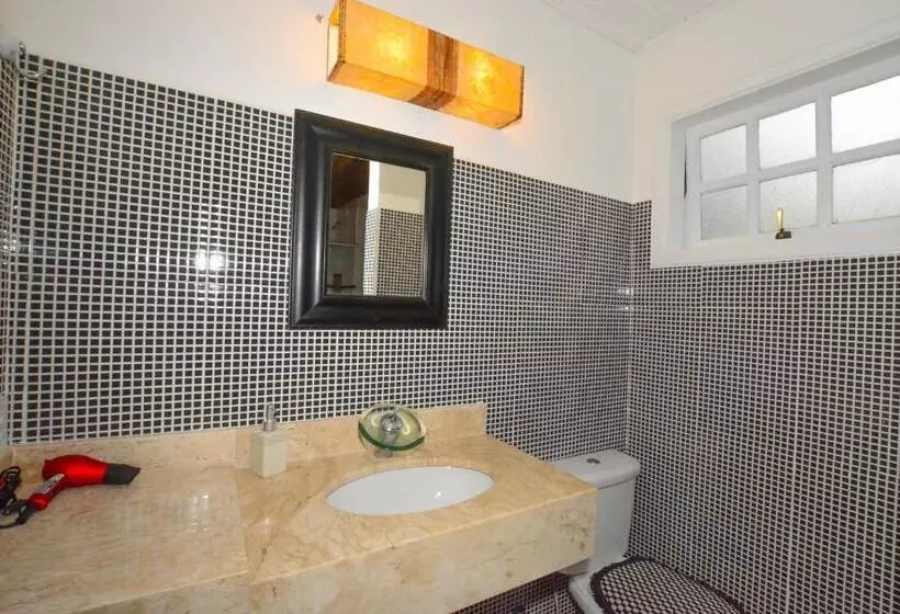 ベッドアンドブレックファースト Maison Bleue Suites