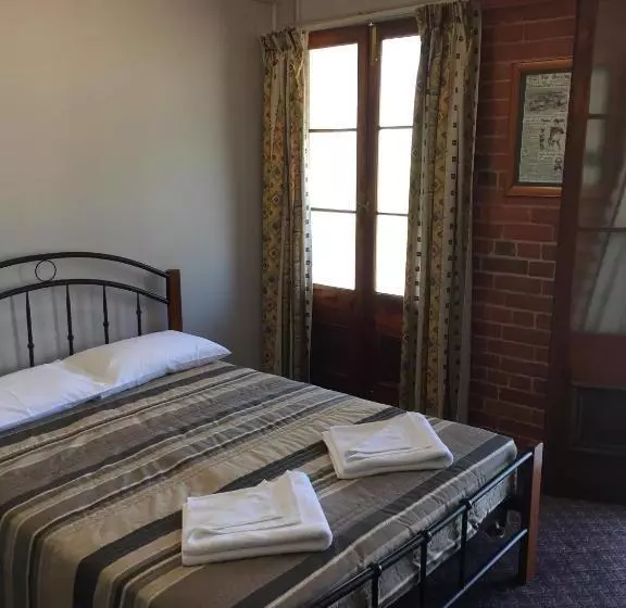 Heritage Hotel Rockhampton