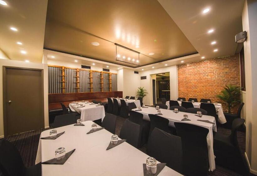 Heritage Hotel Rockhampton