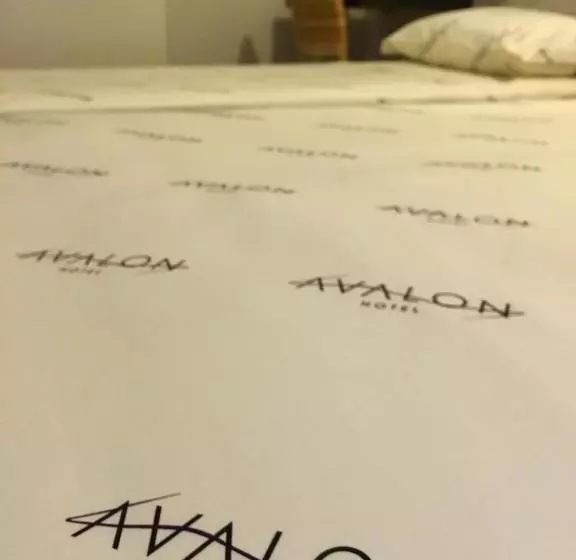 ホテル Avalon Maringá Econômico