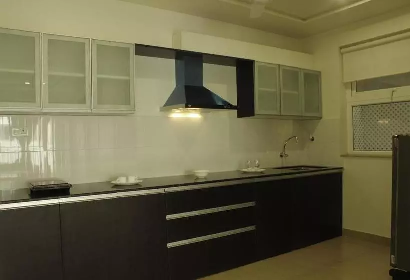 ホテル Oyo 9714 Home Pool View 1 Bhk Siolim