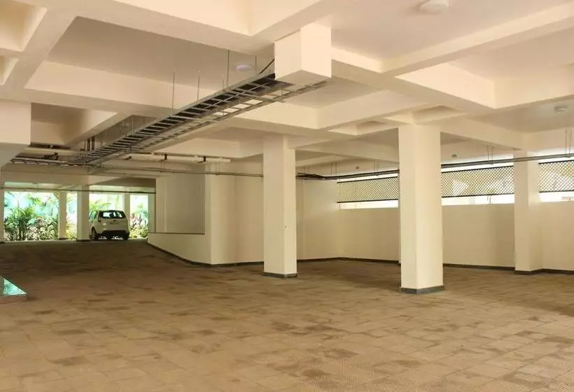 ホテル Oyo 9714 Home Pool View 1 Bhk Siolim