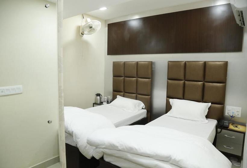 فندق Pagoda Resorts Inn