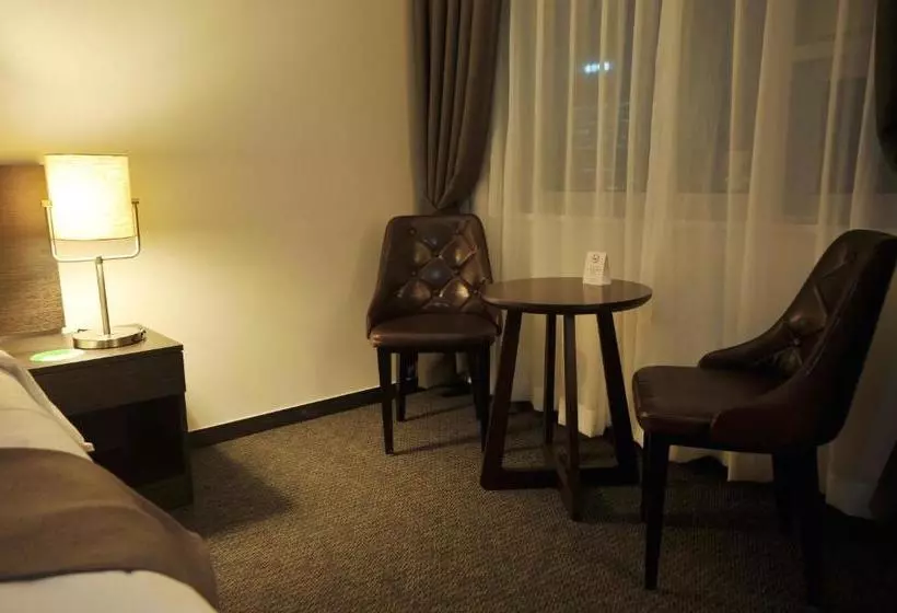 هتل Yongin Central Coop