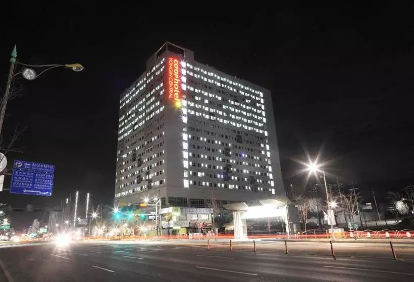 هتل Yongin Central Coop