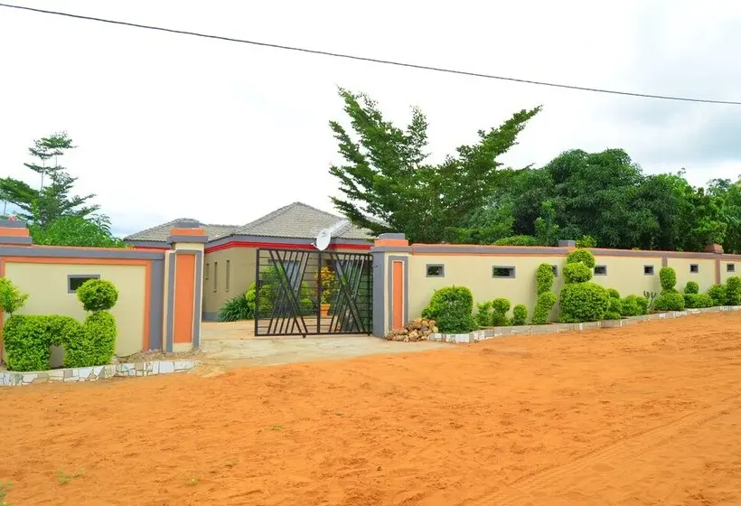 پانسیون Chobe Kulotu Guest House