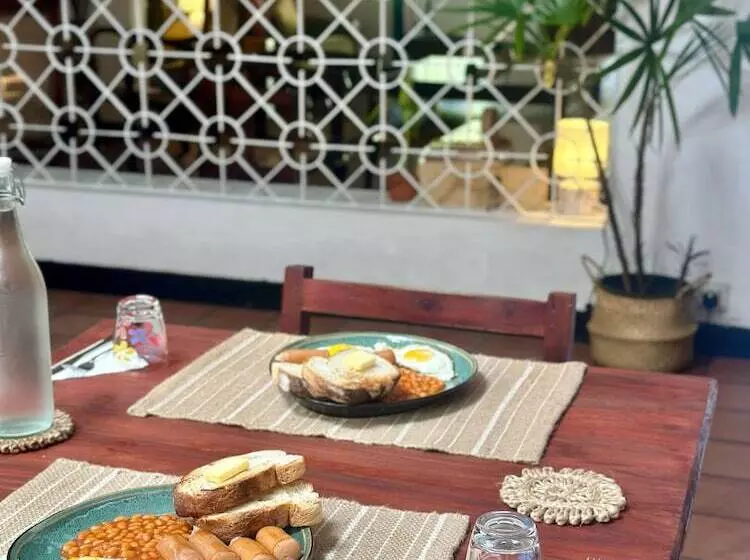 Aamiaismajoitus (B&B) Mango Tree Villa