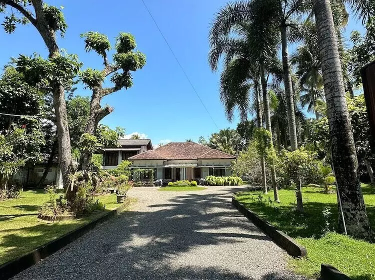Aamiaismajoitus (B&B) Mango Tree Villa