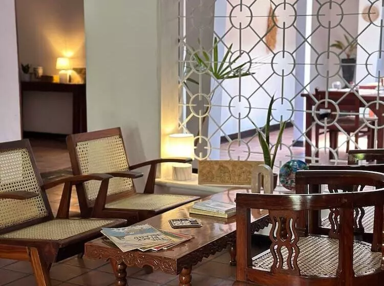 Aamiaismajoitus (B&B) Mango Tree Villa