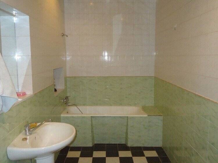 تختخواب و صبحانه Albatros