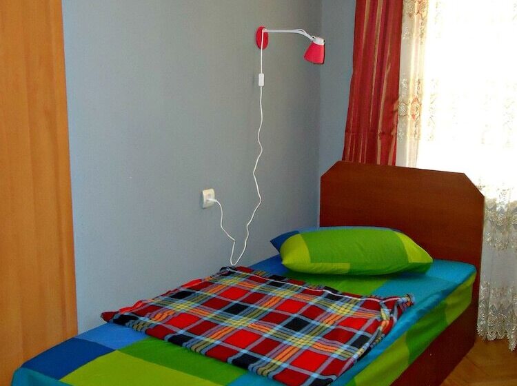 تختخواب و صبحانه Albatros