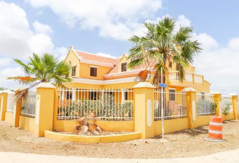 تختخواب و صبحانه Landhuis Belnem Bonaire