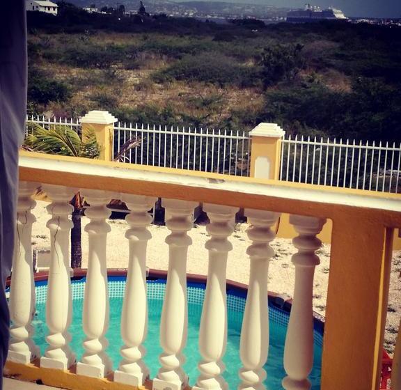 تختخواب و صبحانه Landhuis Belnem Bonaire