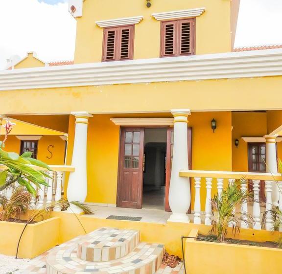 تختخواب و صبحانه Landhuis Belnem Bonaire