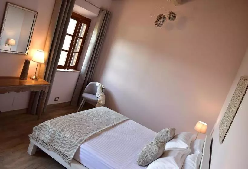 Aamiaismajoitus (B&B) Villa San Michele