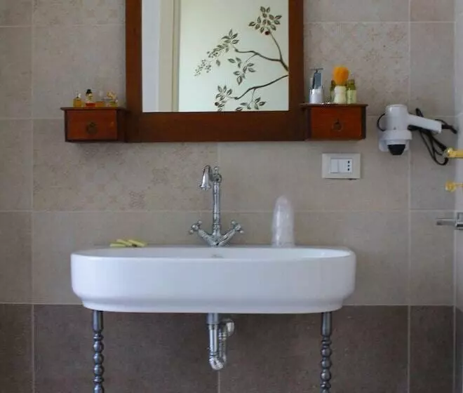 Hotelli Albergo Meruo