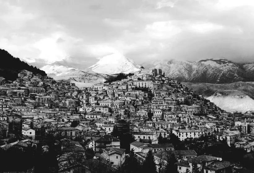 Hotelli Albergo Meruo