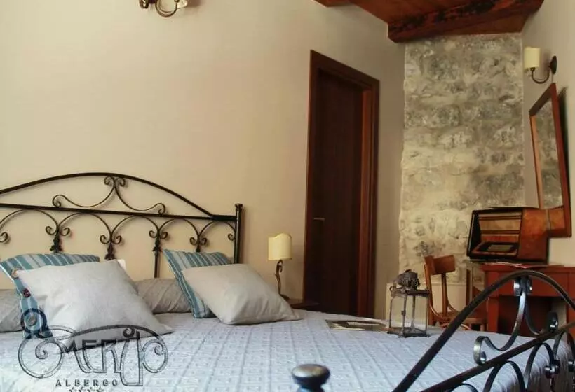 Hotelli Albergo Meruo