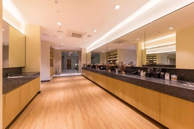 Days Hotel & Suites By Wyndham Incheon Airport
