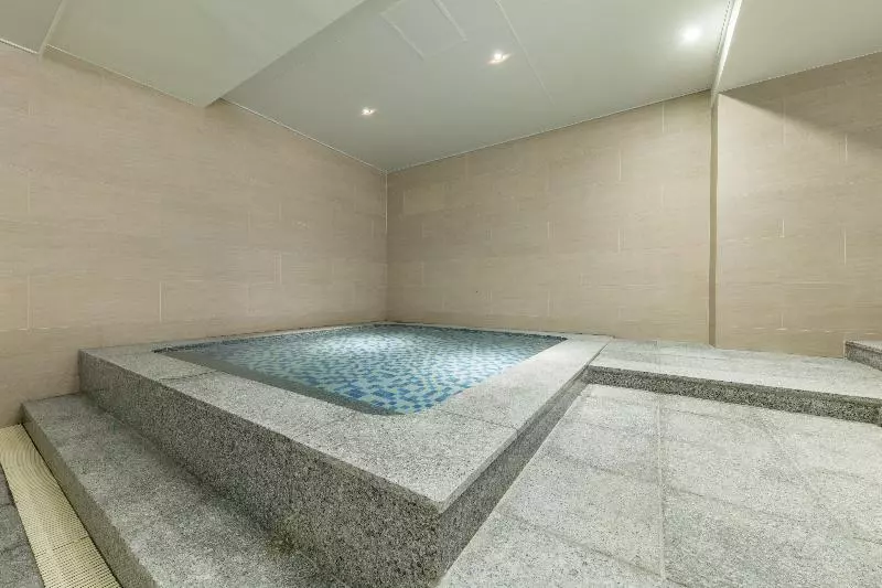 Days Hotel & Suites By Wyndham Incheon Airport