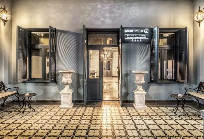 ホテル Golden Tulip Borjomi