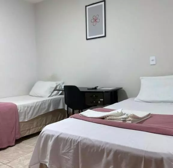 ホテル Pousada Flor De Brasília