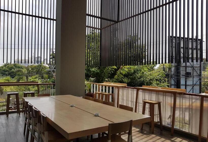 Up Peak Hotel Simpang Lima Semarang Formerly Ha Ka Simpanglima Hotel Semarang