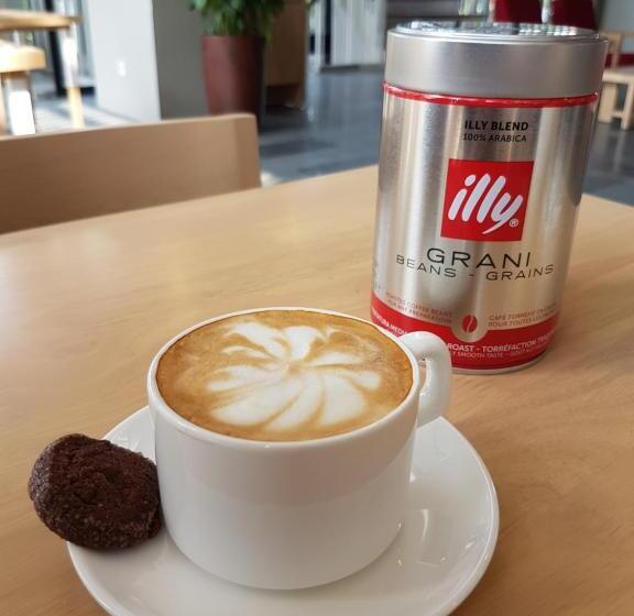 Up Peak Hotel Simpang Lima Semarang Formerly Ha Ka Simpanglima Hotel Semarang