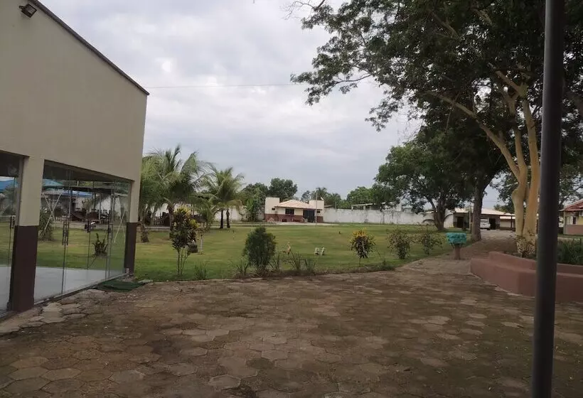 Hotelli E Restaurante Tocantins Aventura